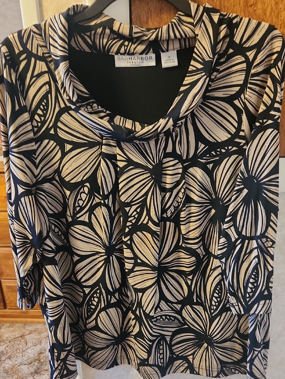 Sag Harbor Black and Cream Floral Cowl-Neck Tunic 1X